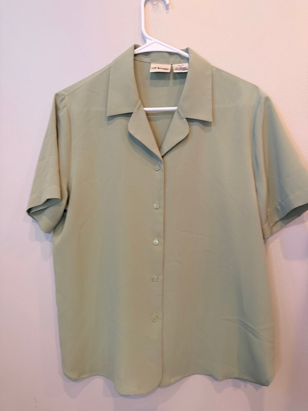 Liz Baker Vintage Sage Green Short Sleeve Button Down Blouse Size 6